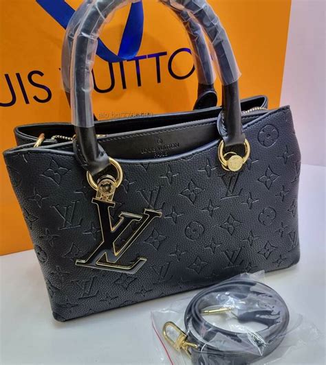 louis vuitton чанта